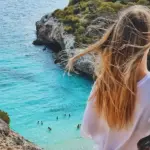 Beskyt håret mod sommerens sol, vand og salt - 8 gode råd